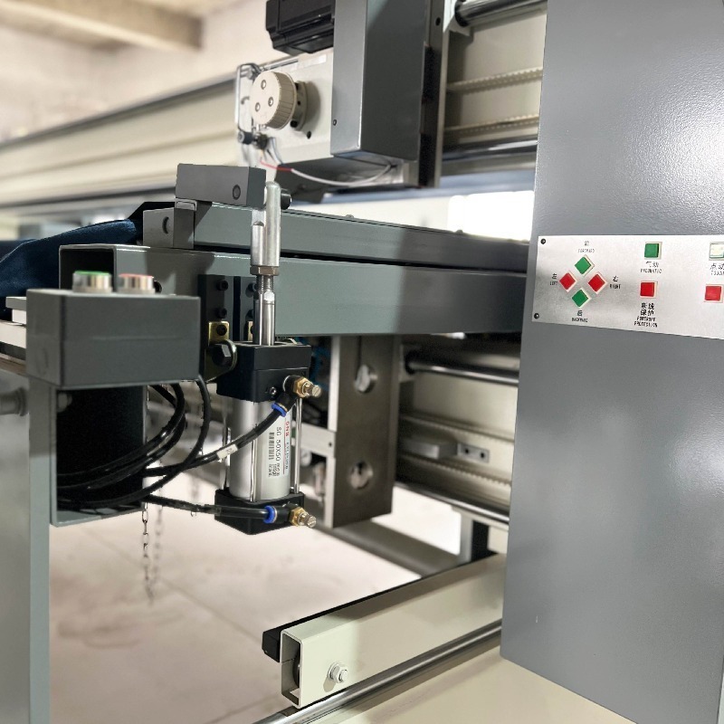 Geavanceerde naaimachine voor  - Home Textiles Industry recensie en prijs
